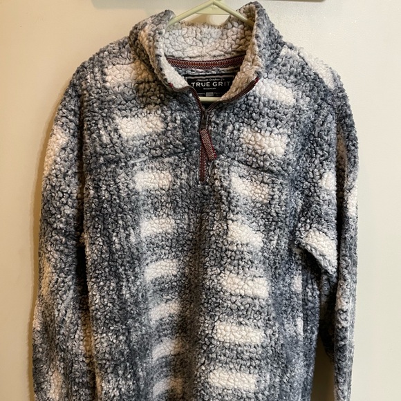 True Grit Pullover size Medium - Picture 1 of 4